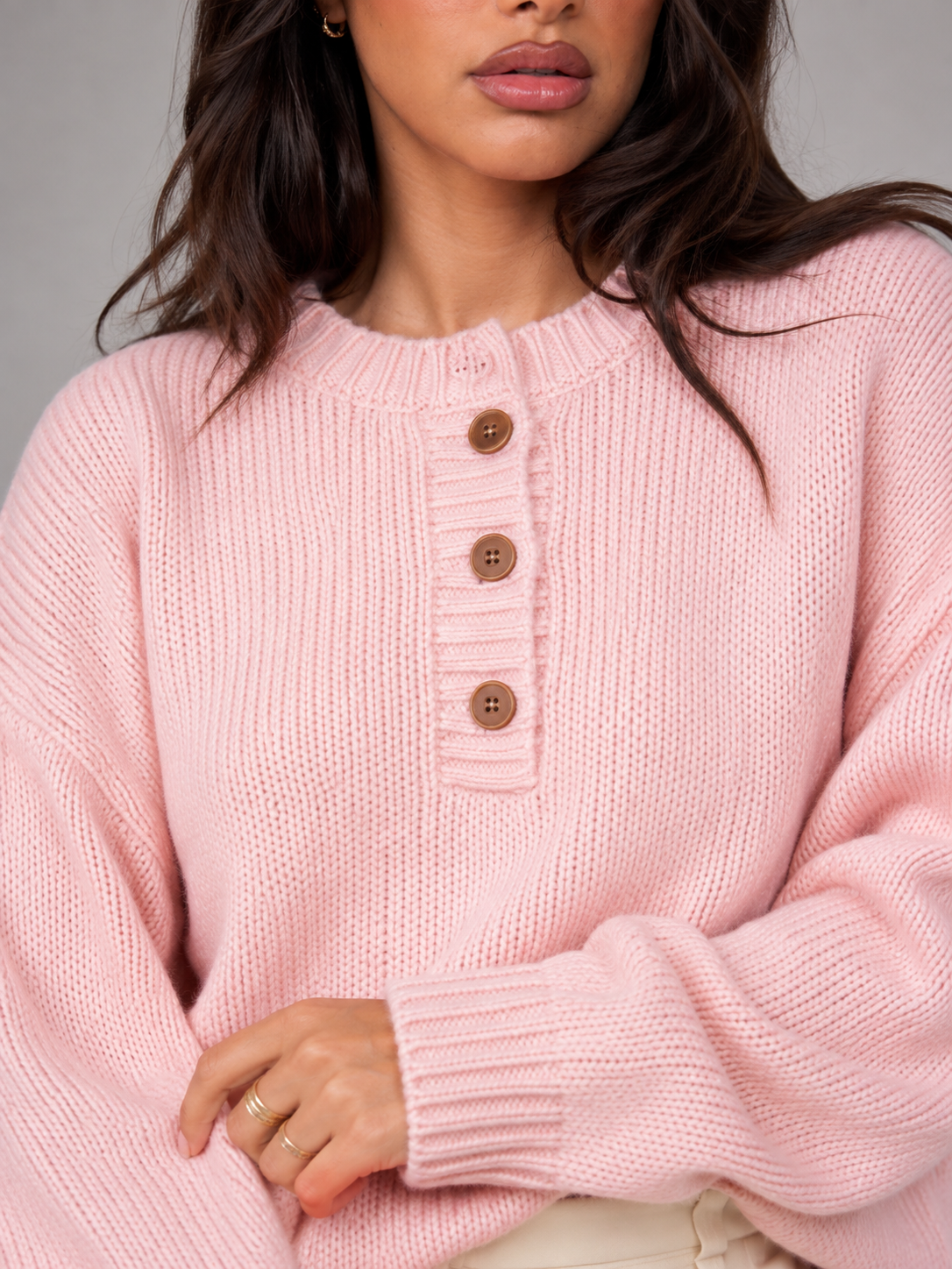 Damski Sweter Henley z Zapięciem na Guziki