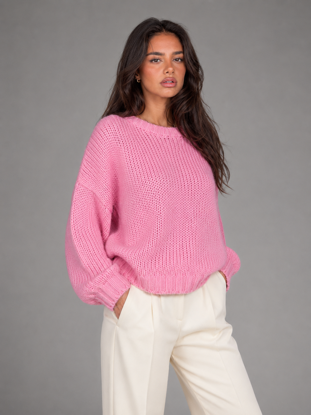 Damski Gruby Sweter Oversize z Okrągłym Dekoltem Różowy