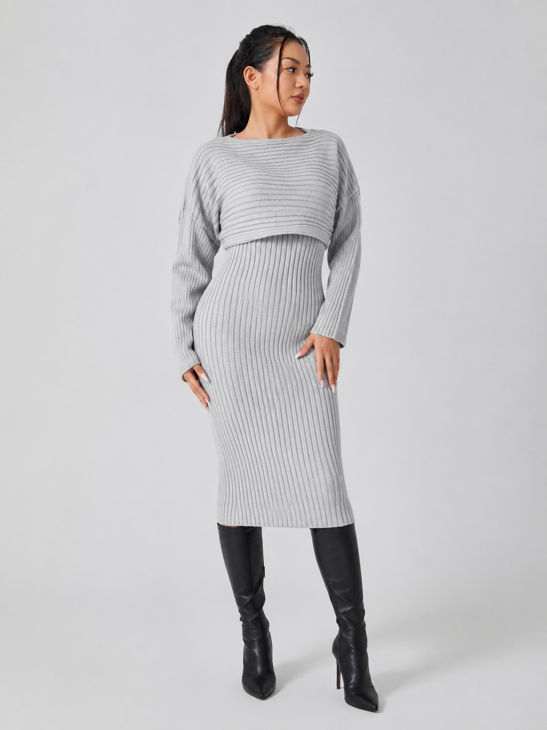Damski Dwuczęściowy Komplet w Prążki ze Spódnicą Midi