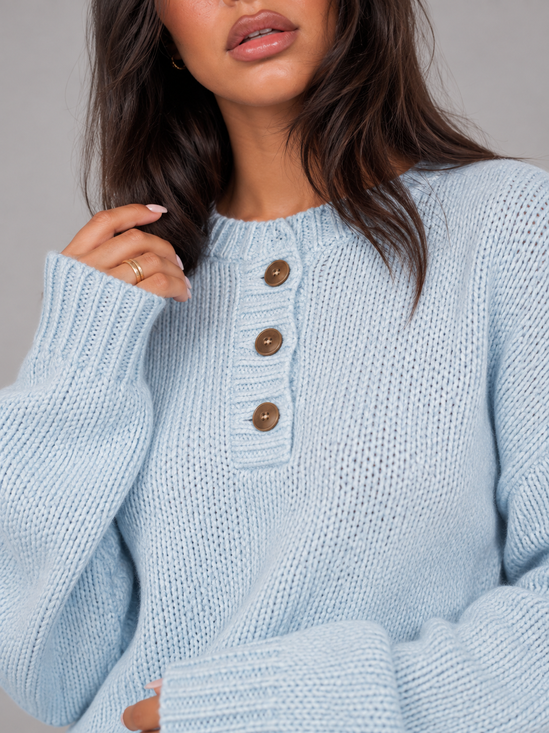 Damski Sweter Henley z Zapięciem na Guziki